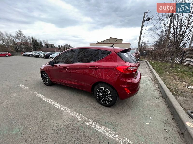 Хэтчбек Ford Fiesta 2018 в Софиевской Борщаговке