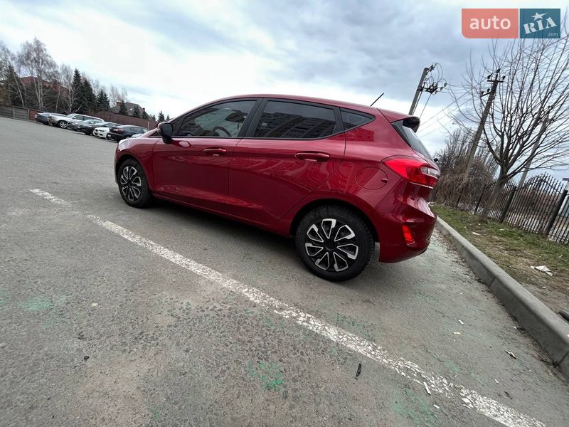 Хэтчбек Ford Fiesta 2018 в Софиевской Борщаговке