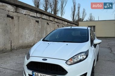 Хетчбек Ford Fiesta 2017 в Дніпрі