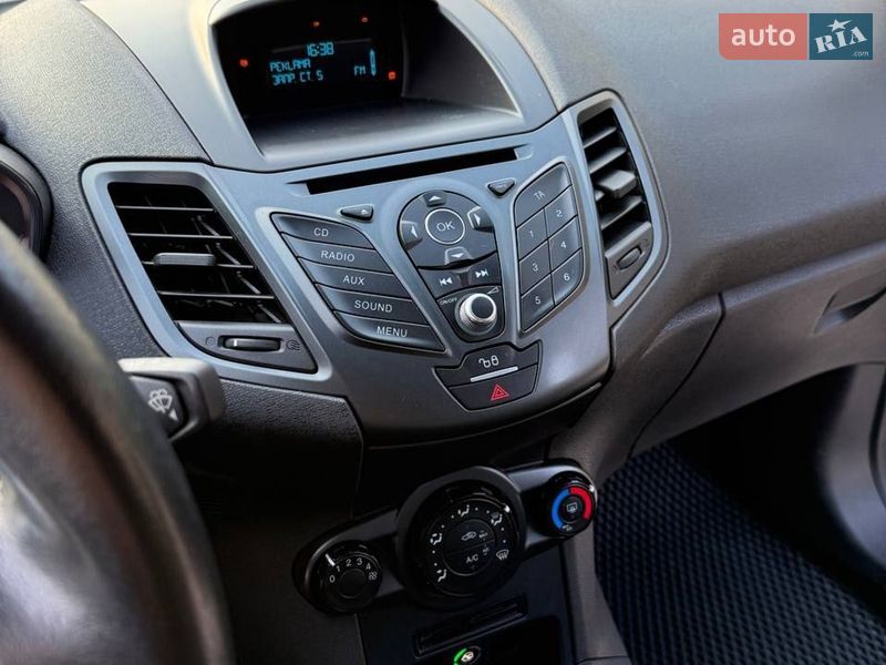 Хэтчбек Ford Fiesta 2017 в Днепре