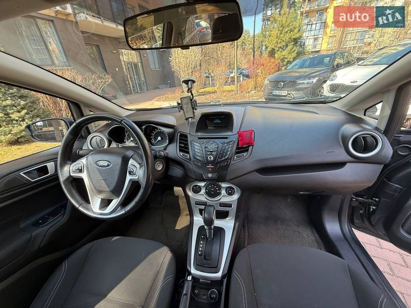 Хетчбек Ford Fiesta 2016 в Києві фото 6 Хетчбек Ford Fiesta 2016 в Києві