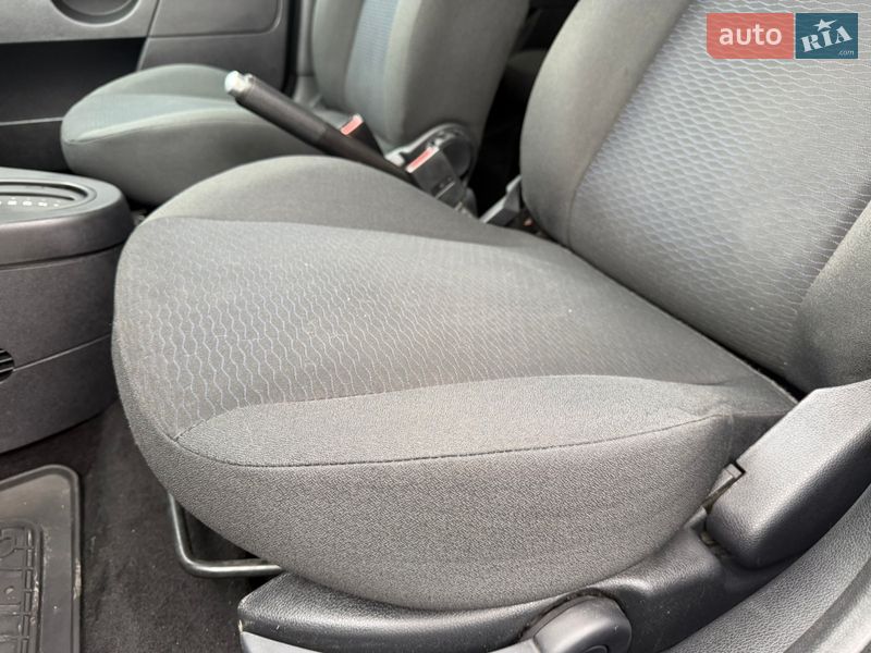 Хэтчбек Ford Fiesta 2008 в Ивано-Франковске фото 25 Хэтчбек Ford Fiesta 2008 в Ивано-Франковске