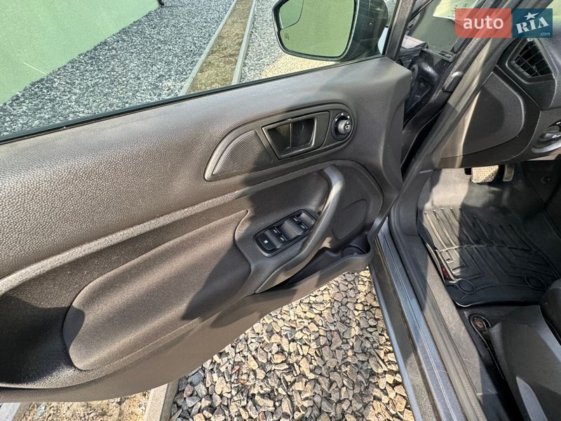 Седан Ford Fiesta 2018 в Киеве фото 7 Седан Ford Fiesta 2018 в Киеве