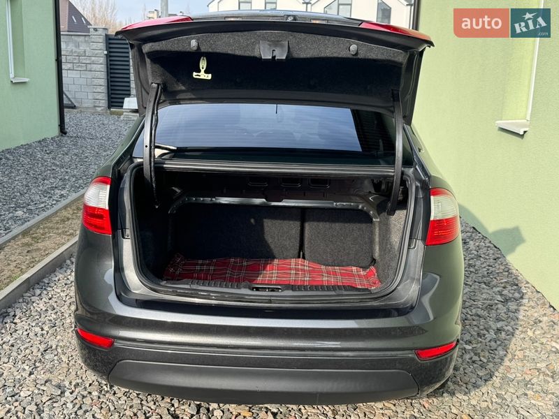 Седан Ford Fiesta 2018 в Киеве фото 14 Седан Ford Fiesta 2018 в Киеве