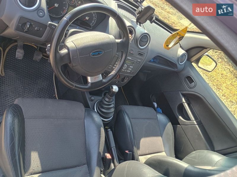 Хэтчбек Ford Fiesta 2006 в Бышеве фото 6 Хэтчбек Ford Fiesta 2006 в Бышеве