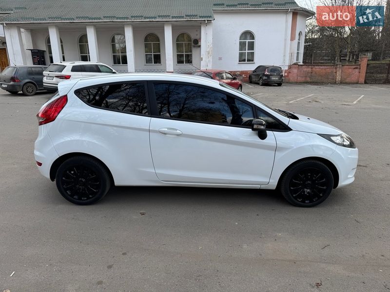 Хэтчбек Ford Fiesta 2010 в Виннице фото 3 Хэтчбек Ford Fiesta 2010 в Виннице