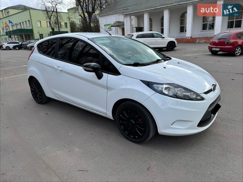 Хэтчбек Ford Fiesta 2010 в Виннице фото 4 Хэтчбек Ford Fiesta 2010 в Виннице