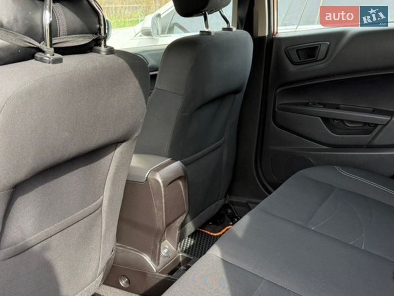 Хетчбек Ford Fiesta 2017 в Києві