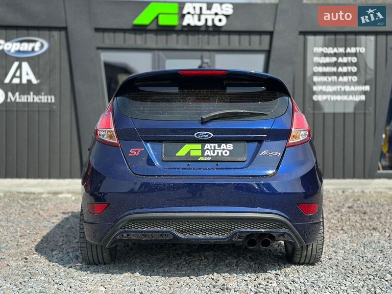 Хэтчбек Ford Fiesta 2015 в Львове