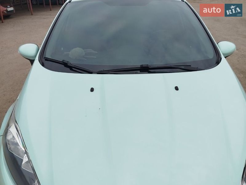 Хэтчбек Ford Fiesta 2016 в Кривом Роге фото 2 Хэтчбек Ford Fiesta 2016 в Кривом Роге