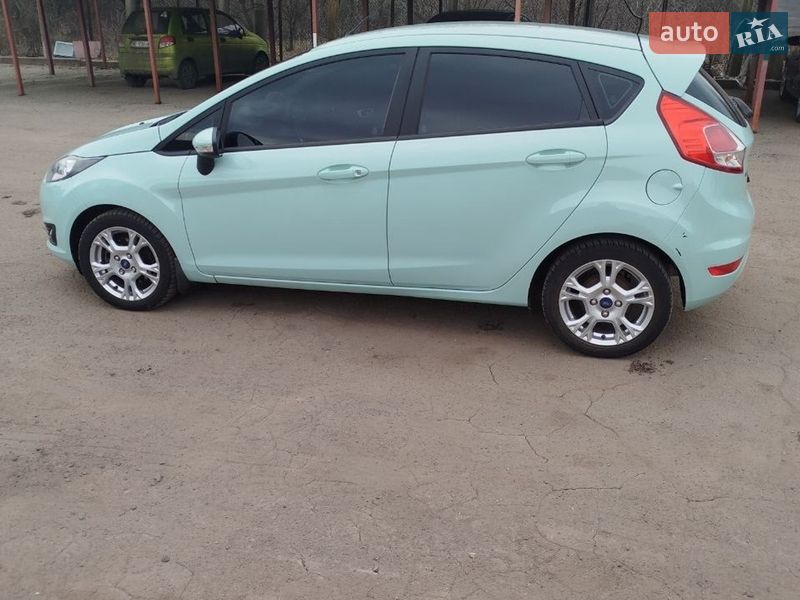Хэтчбек Ford Fiesta 2016 в Кривом Роге фото 3 Хэтчбек Ford Fiesta 2016 в Кривом Роге