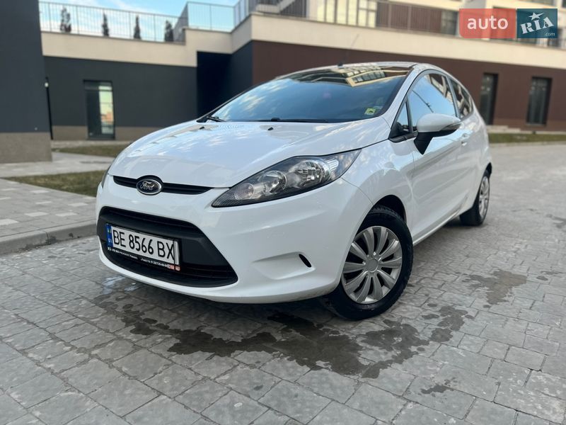 Хэтчбек Ford Fiesta 2011 в Львове