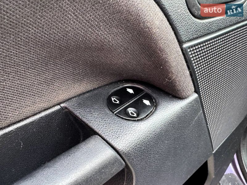 Хэтчбек Ford Fiesta 2006 в Киеве фото 16 Хэтчбек Ford Fiesta 2006 в Киеве