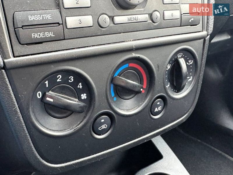Хэтчбек Ford Fiesta 2006 в Киеве фото 19 Хэтчбек Ford Fiesta 2006 в Киеве
