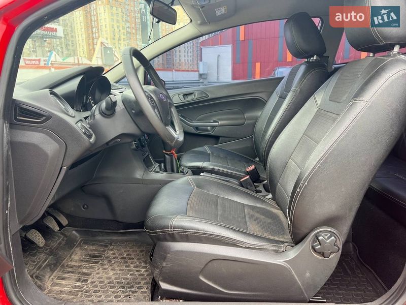 Хэтчбек Ford Fiesta 2014 в Киеве