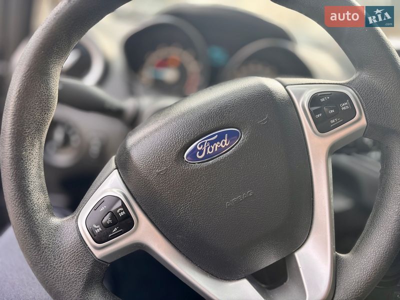 Седан Ford Fiesta 2019 в Житомире