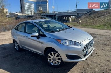 Седан Ford Fiesta 2016 в Києві
