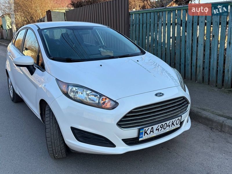 Седан Ford Fiesta 2018 в Василькове