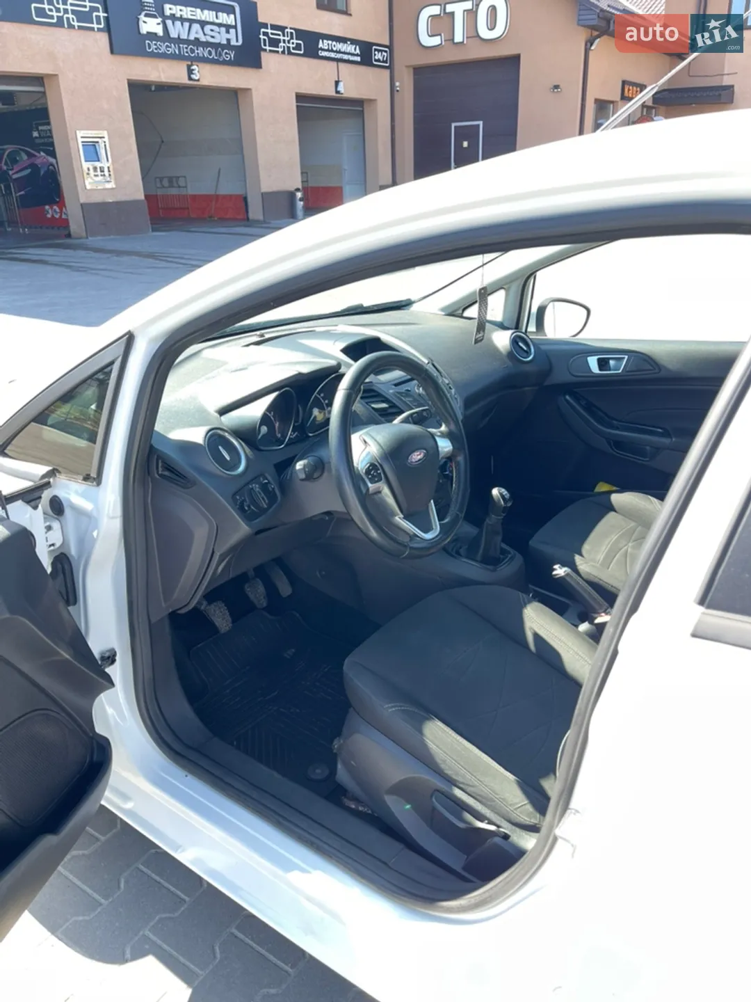 2017 Ford Fiesta - мініатюра 9