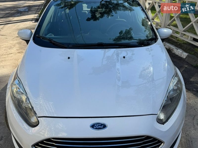 Седан Ford Fiesta 2017 в Ірпені