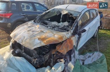 Хетчбек Ford Fiesta 2016 в Києві