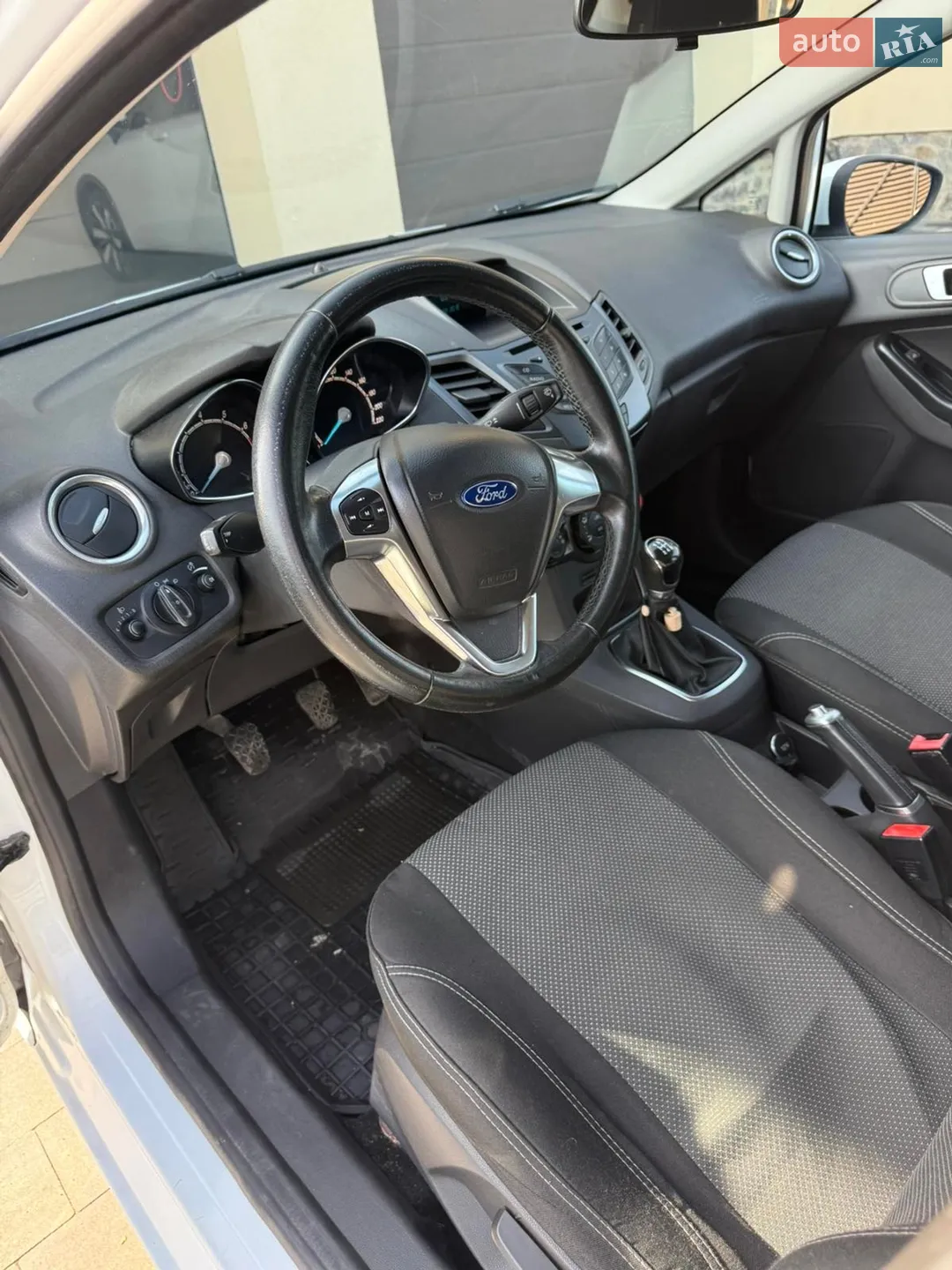 2015 Ford Fiesta - мініатюра 10