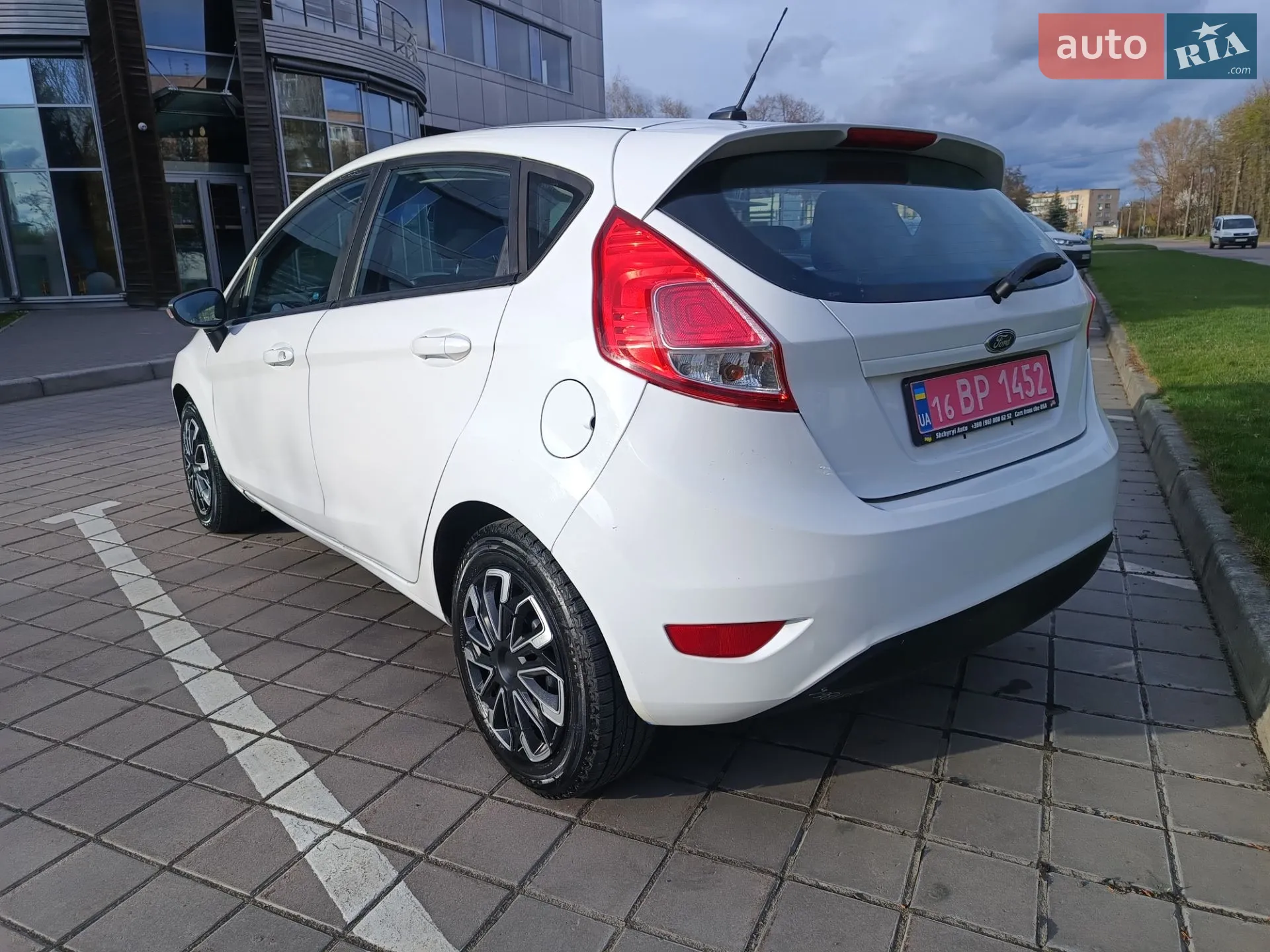 2017 Ford Fiesta - мініатюра 5