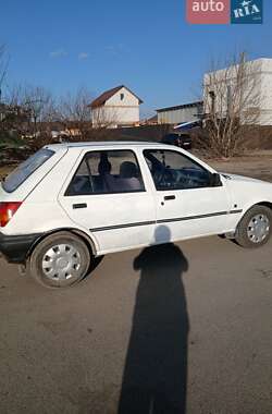 Хэтчбек Ford Fiesta 1989 в Буче