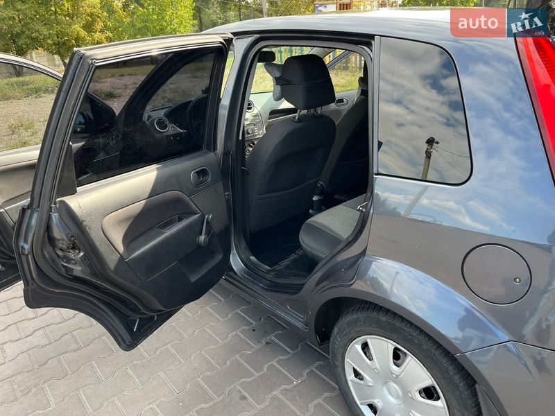 Хэтчбек Ford Fiesta 2006 в Харькове
