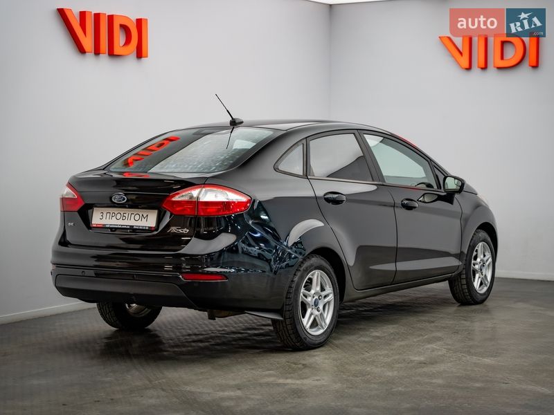 Седан Ford Fiesta 2018 в Києві