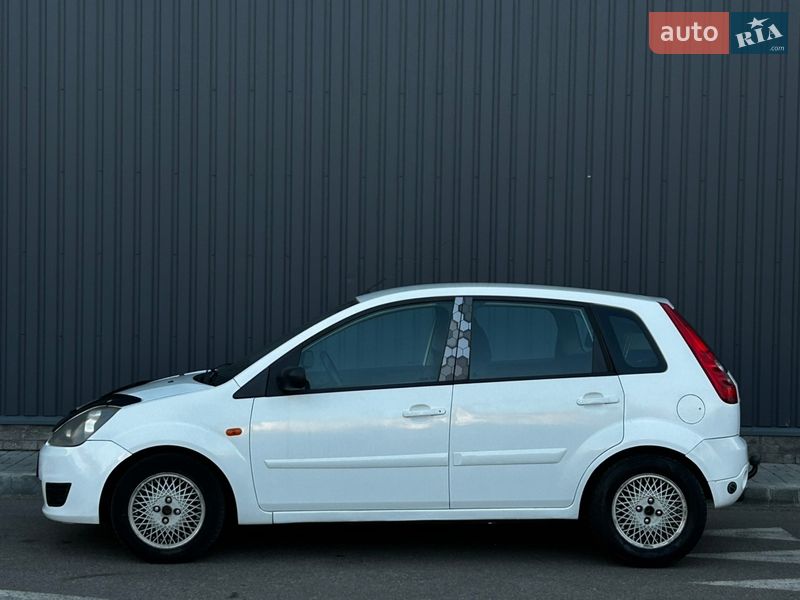 Хэтчбек Ford Fiesta 2007 в Николаеве