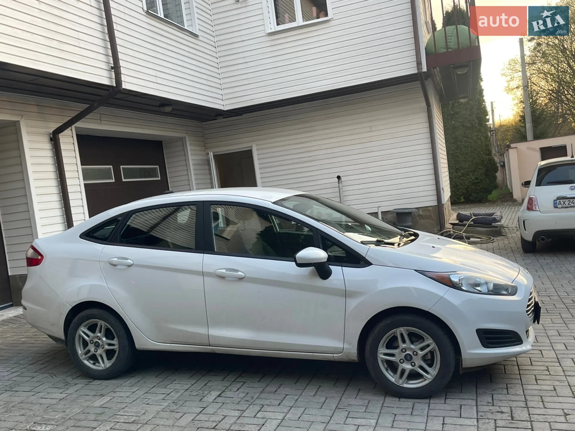 2017 Ford Fiesta - мініатюра 5