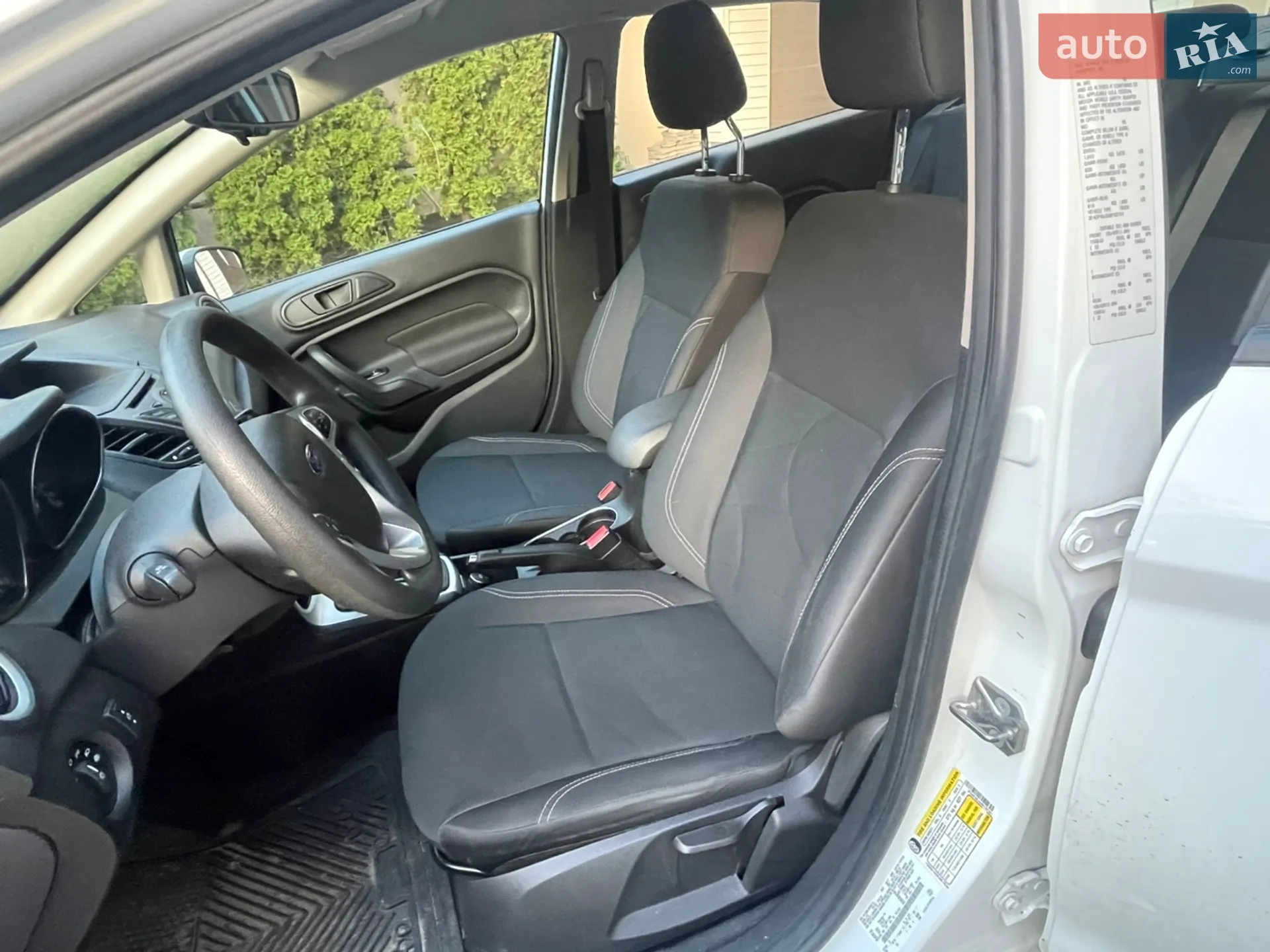 2017 Ford Fiesta - мініатюра 26