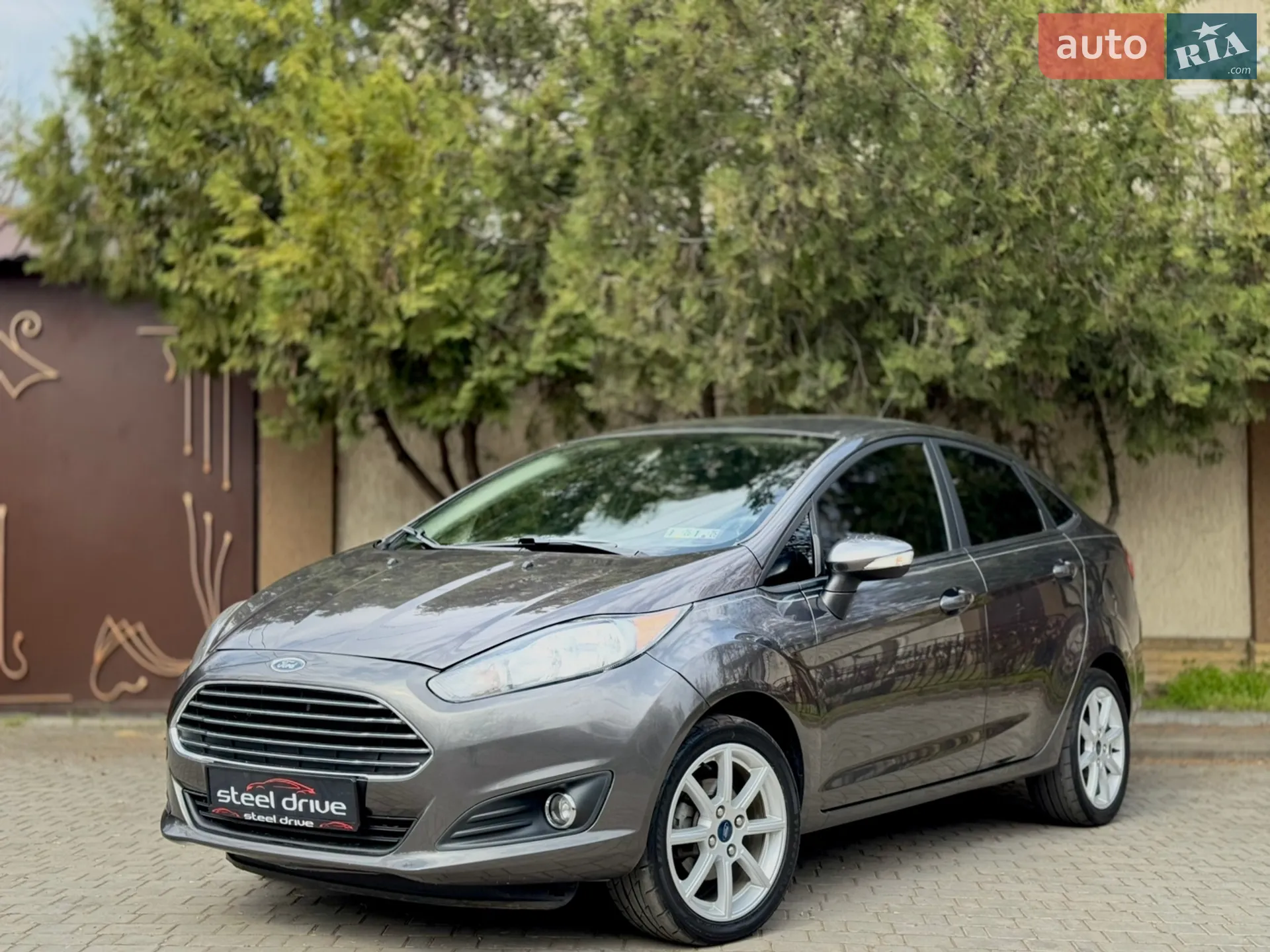 2018 Ford Fiesta - фото 1
