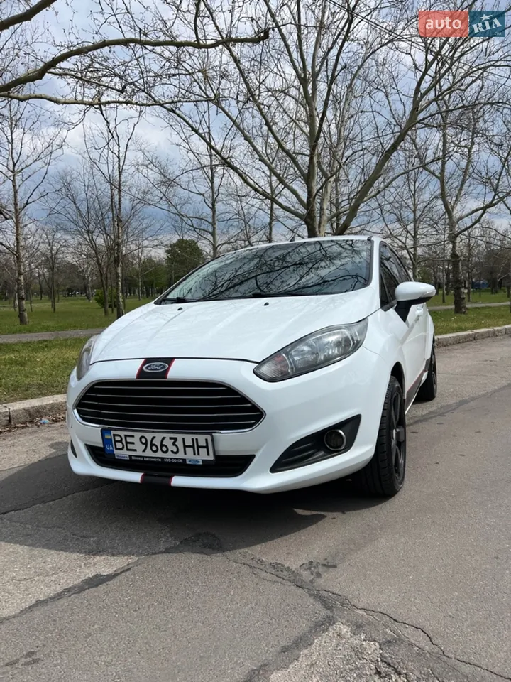 2013 Ford Fiesta - мініатюра 8