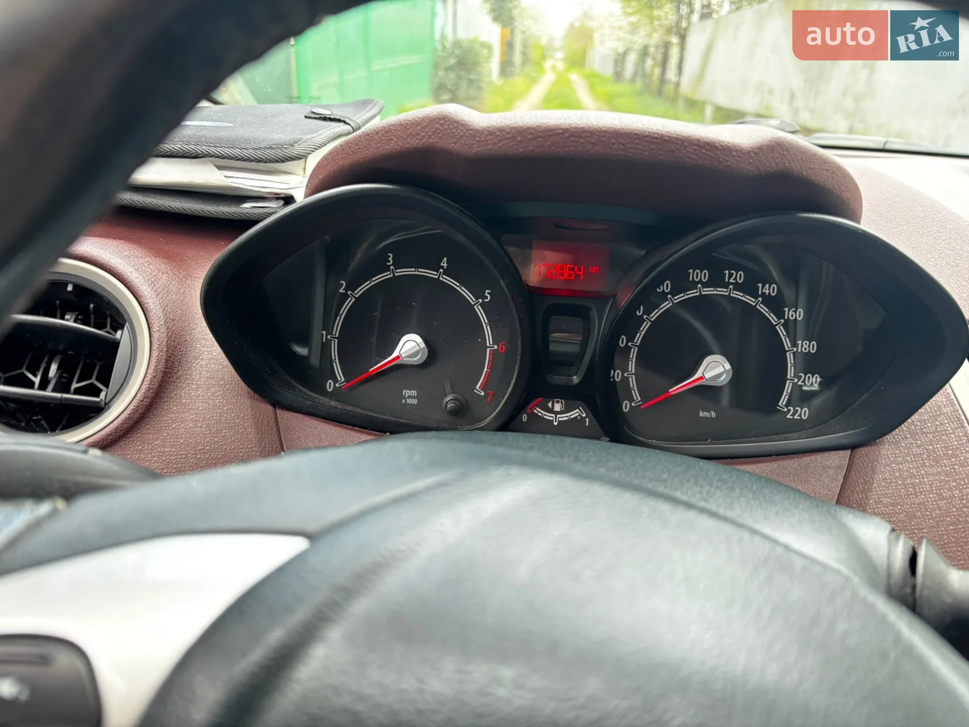 2010 Ford Fiesta - мініатюра 9