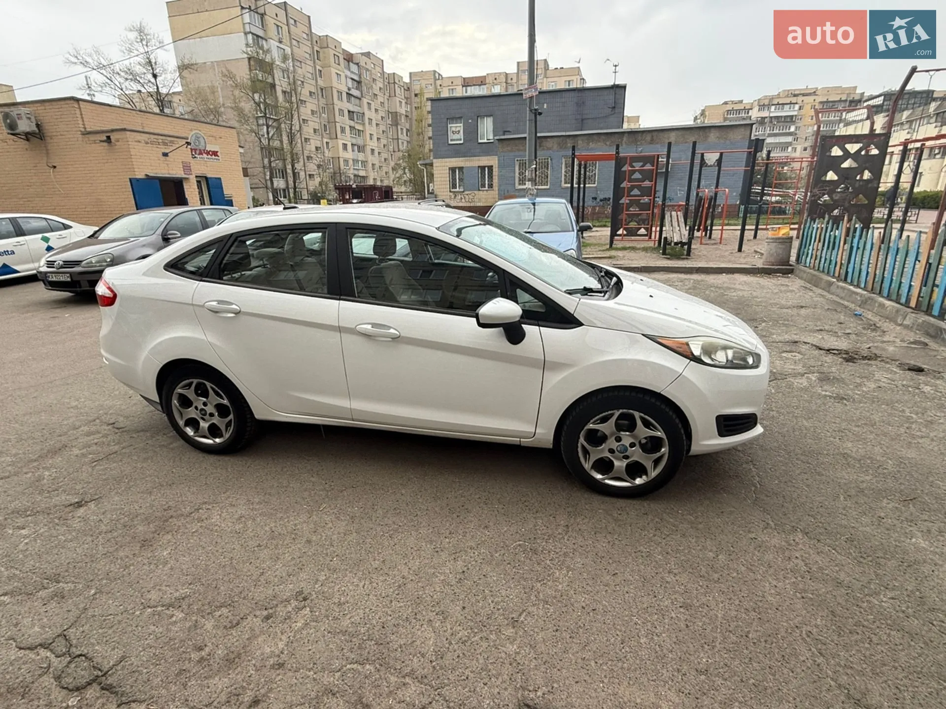 2017 Ford Fiesta - мініатюра 4