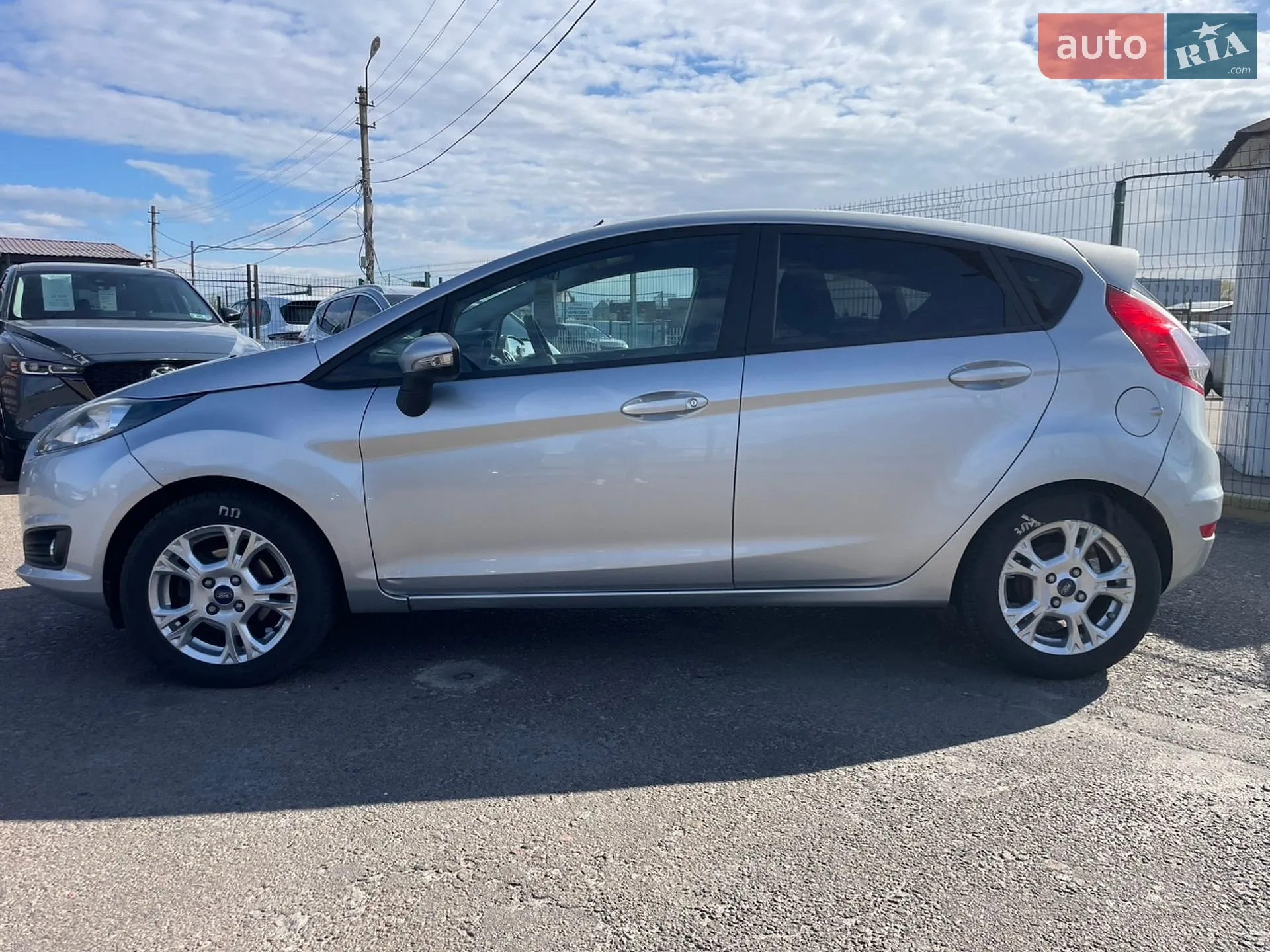 Ford Fiesta 2014 VIN WF0DXXGAKDEB88439 фото оголошення 6 з 23