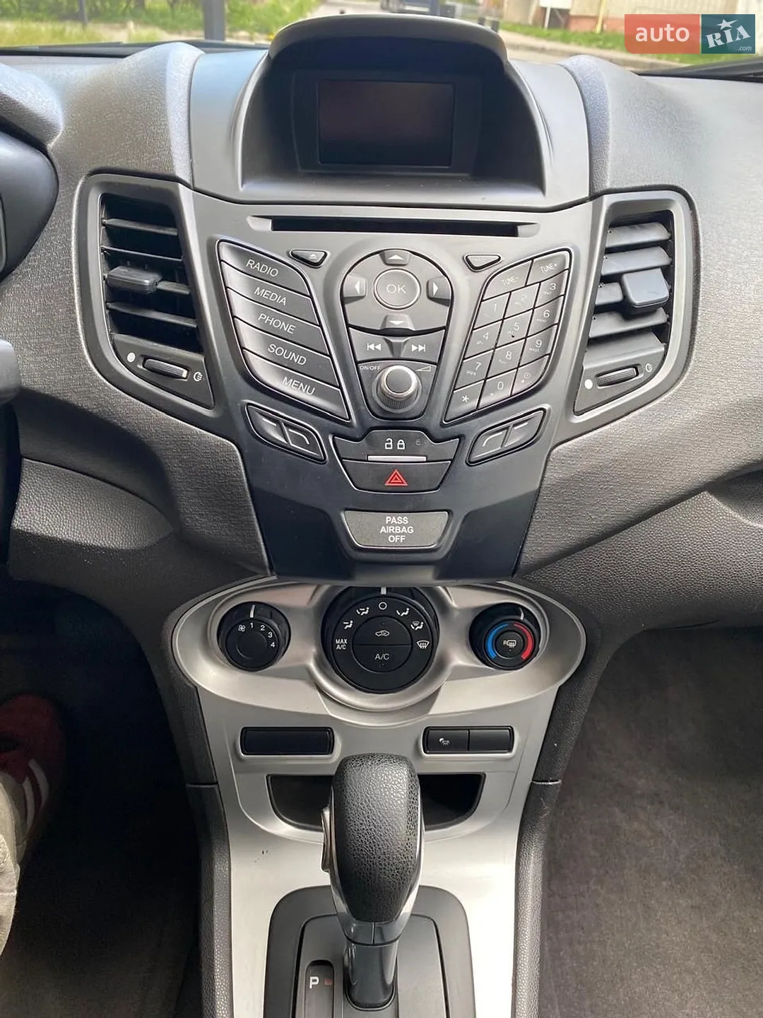 2018 Ford Fiesta - мініатюра 11