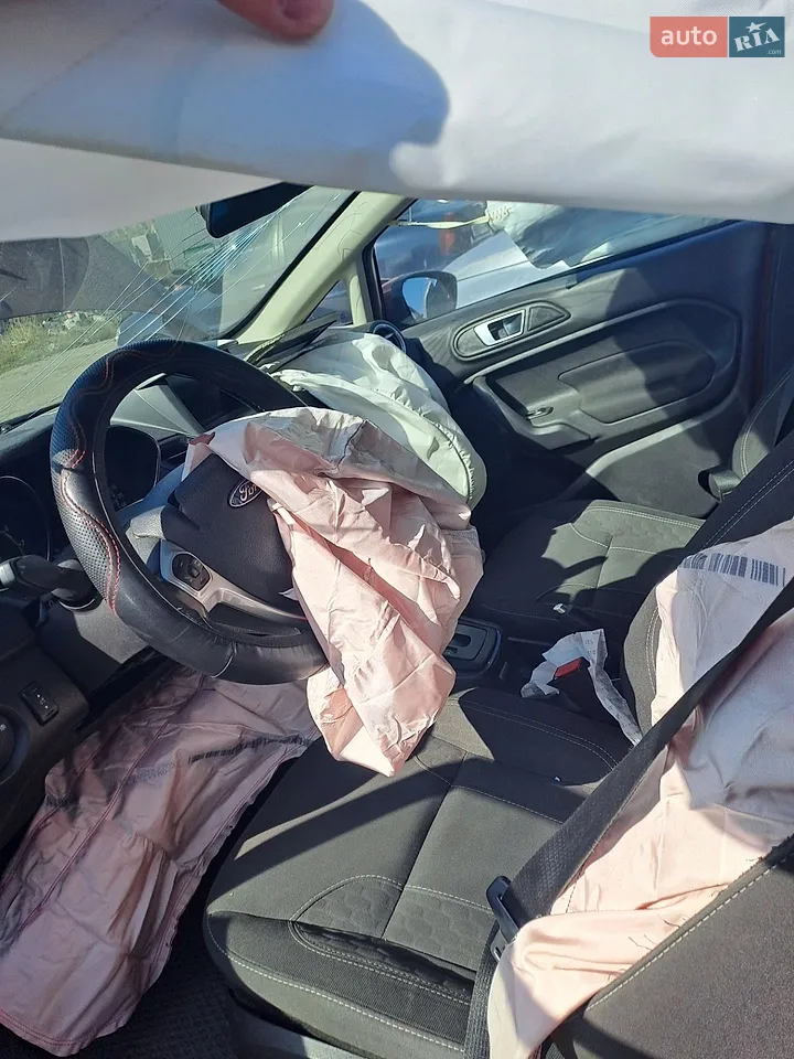 2015 Ford Fiesta - мініатюра 14