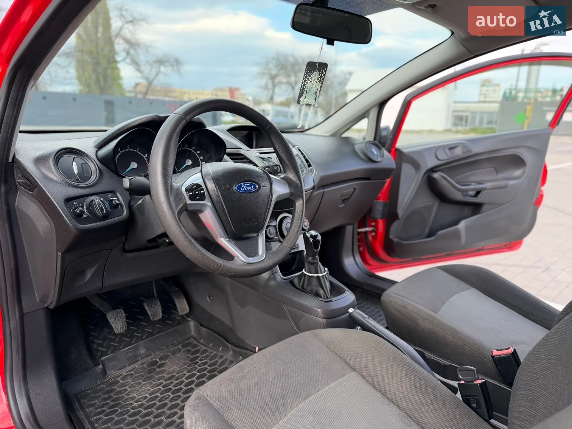 2013 Ford Fiesta - мініатюра 33