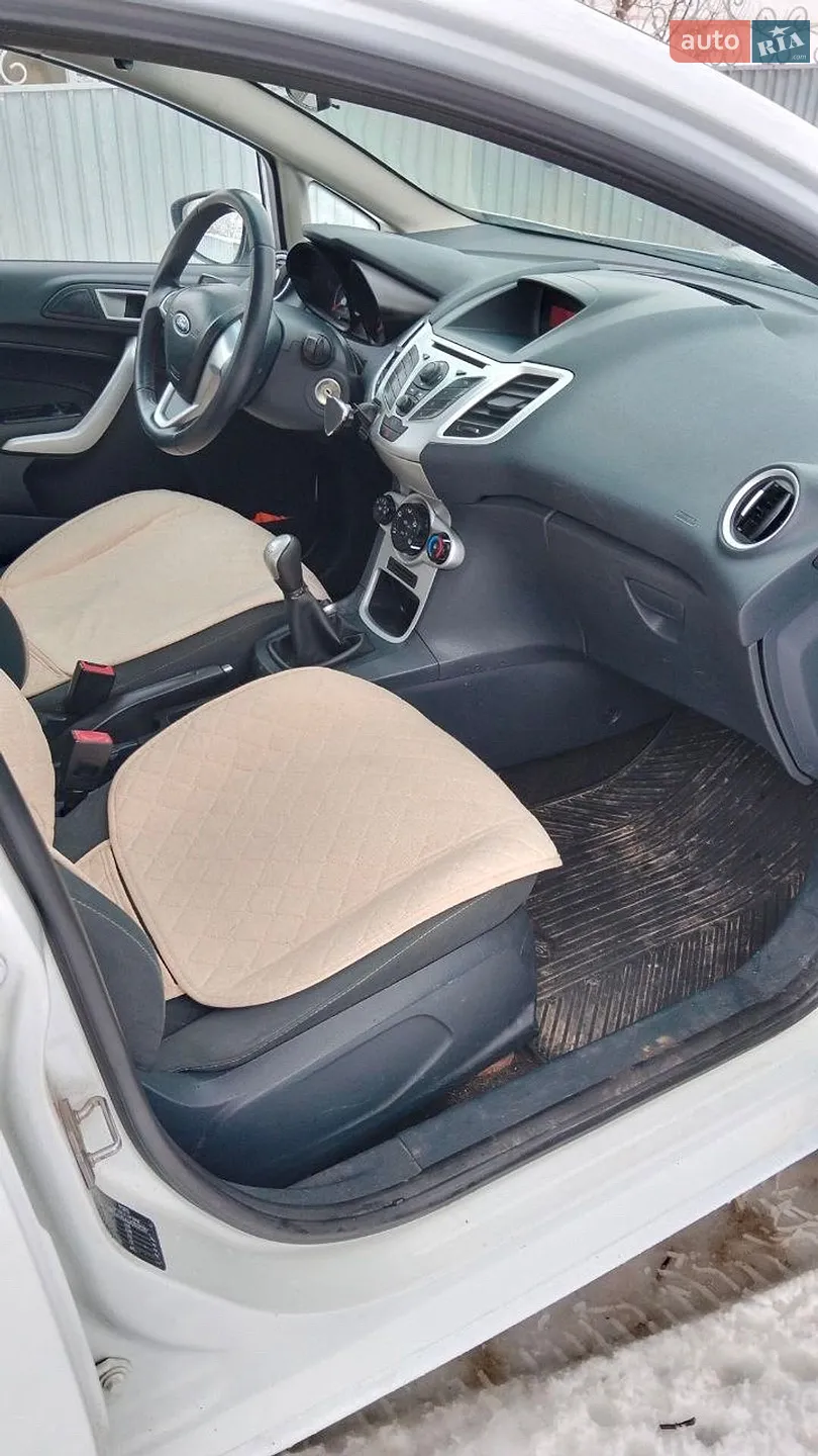2012 Ford Fiesta - мініатюра 7