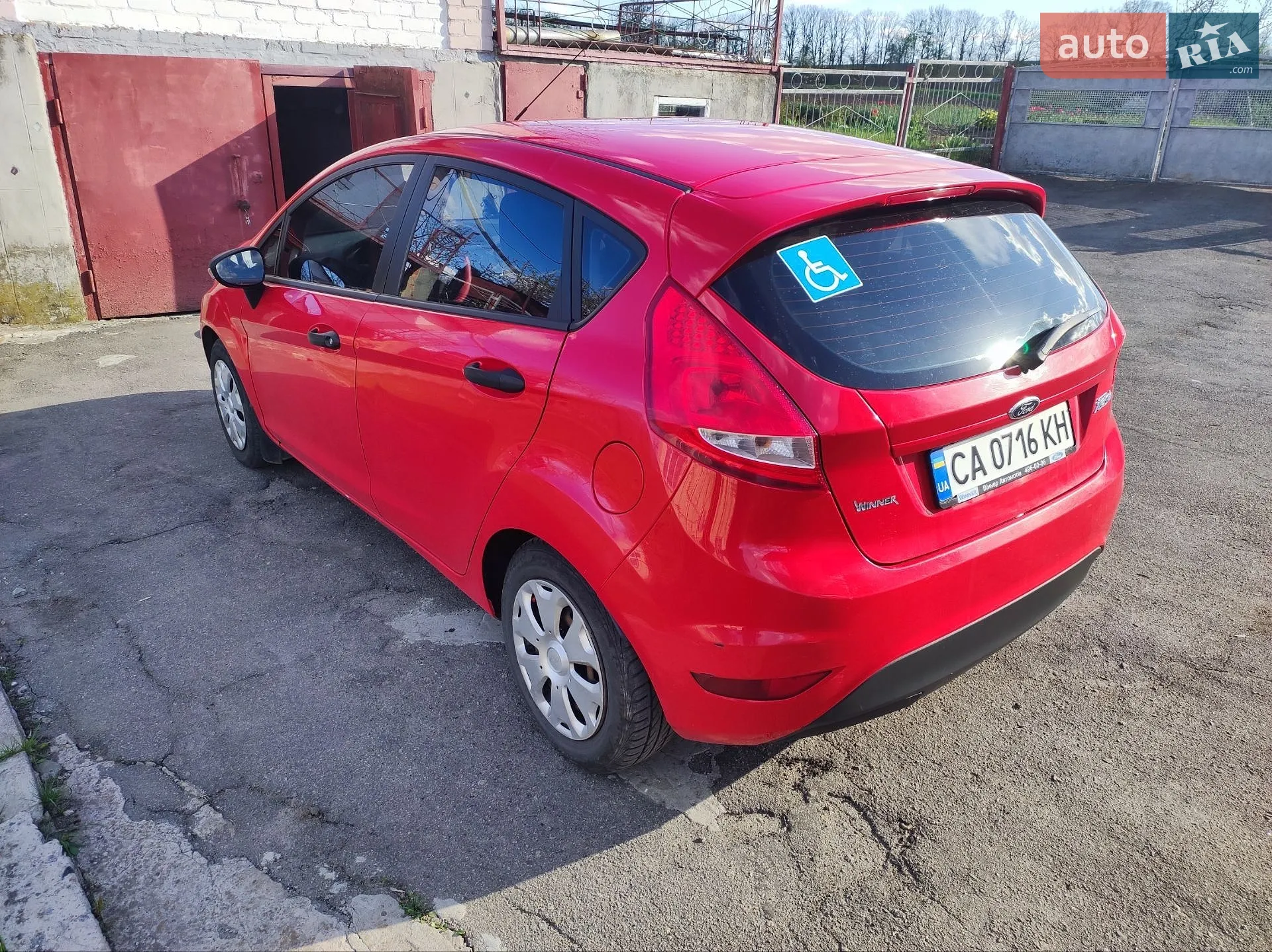 2010 Ford Fiesta - мініатюра 3