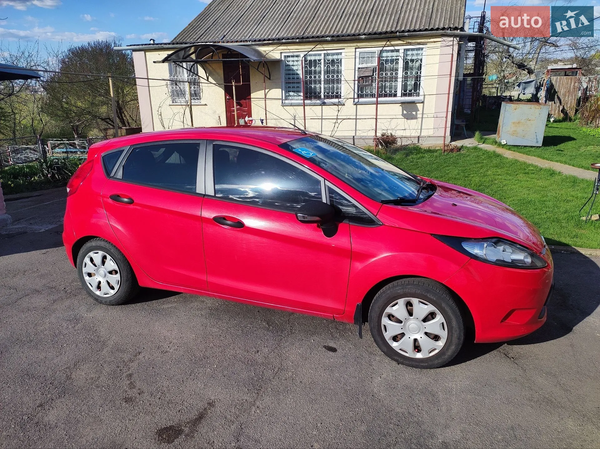2010 Ford Fiesta - мініатюра 2
