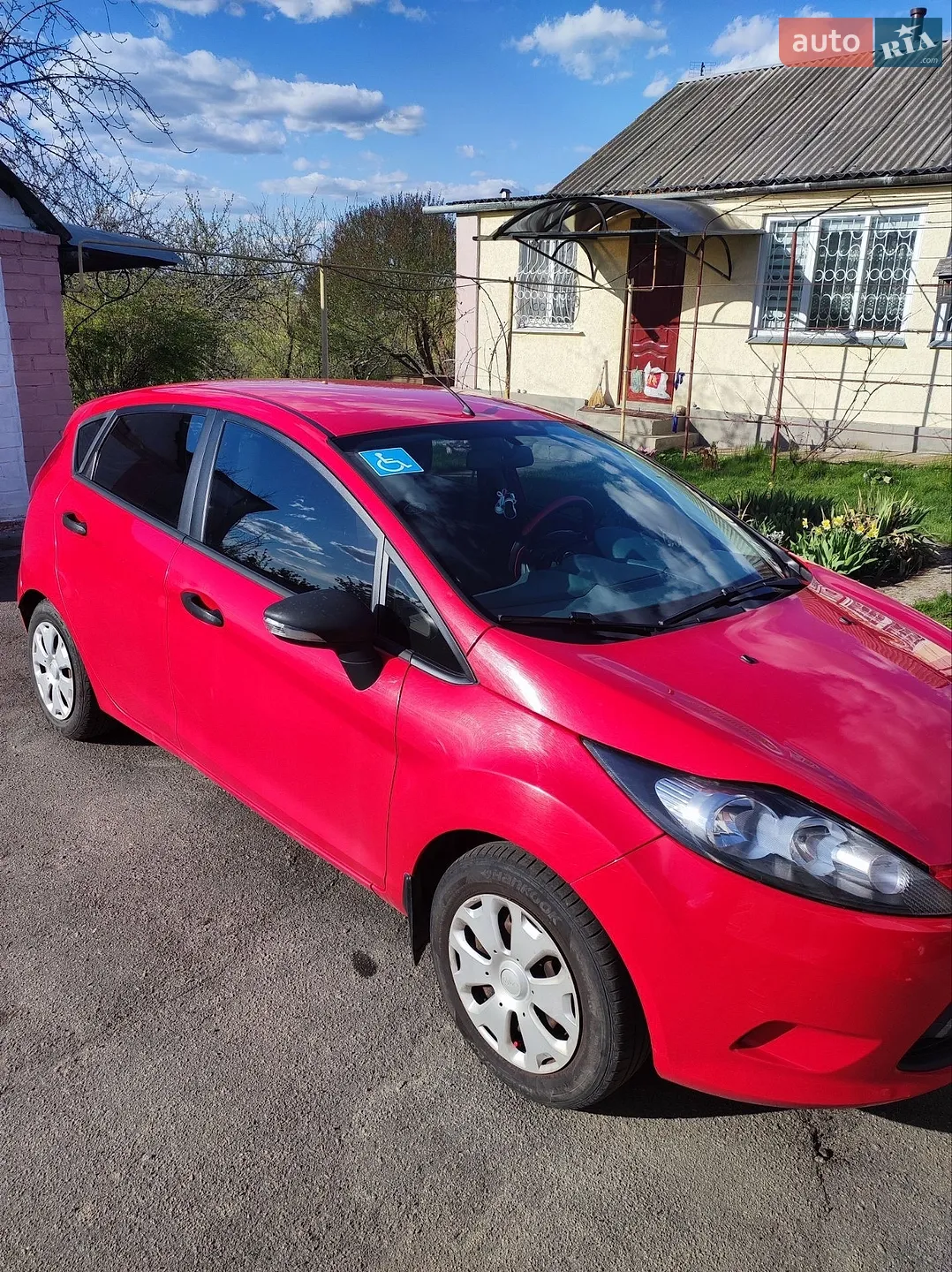 2010 Ford Fiesta - фото 1