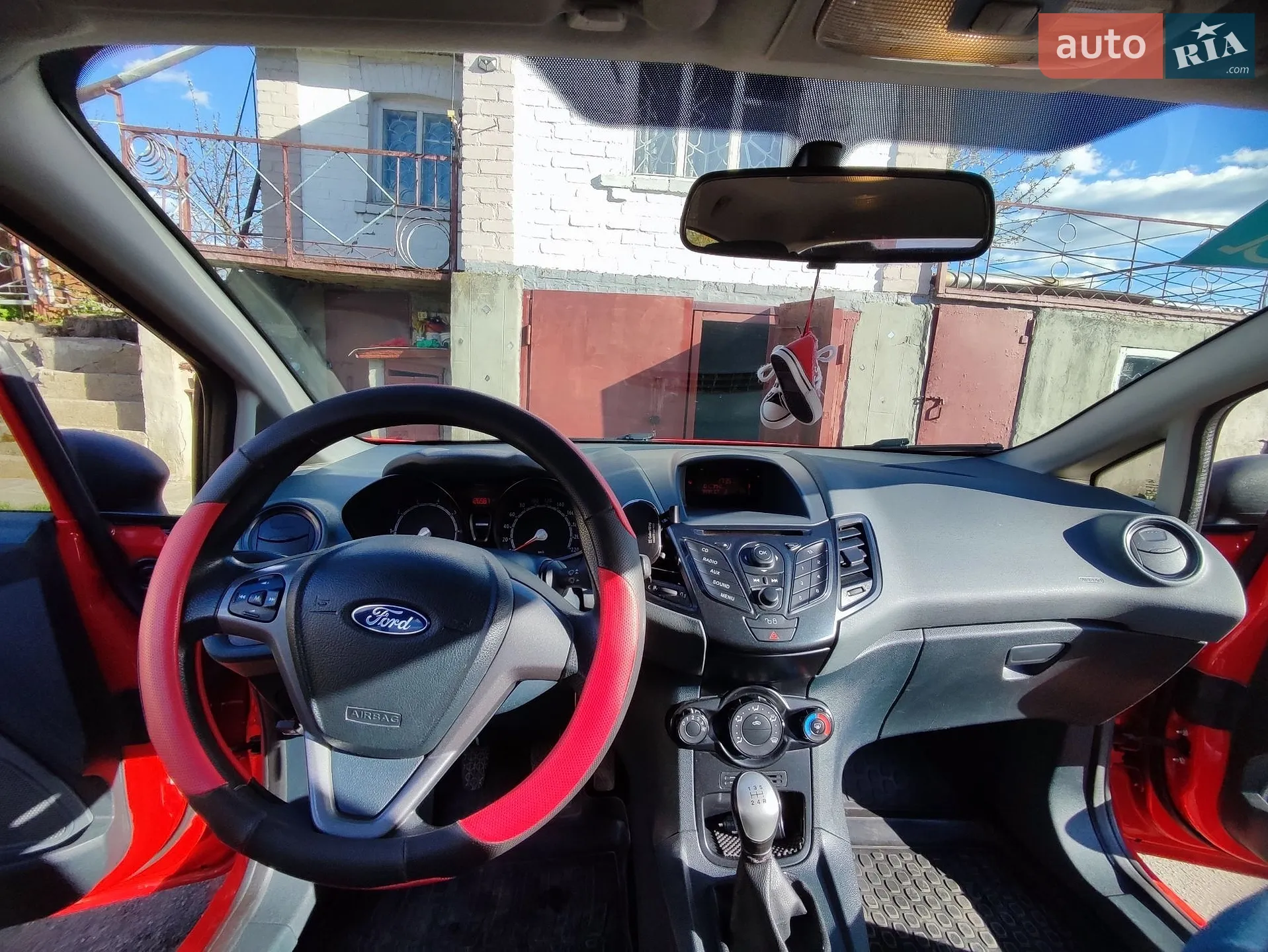 2010 Ford Fiesta - мініатюра 13
