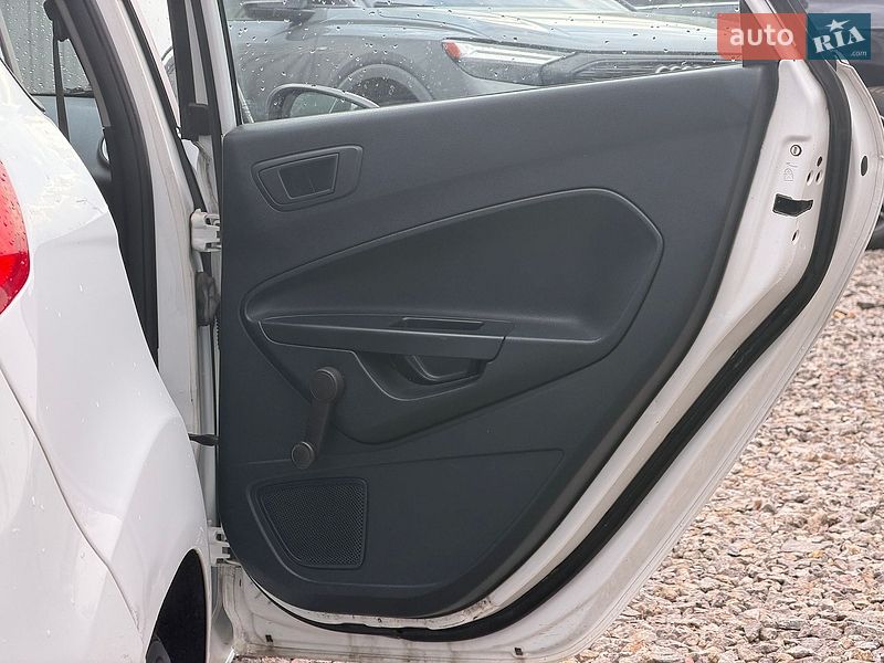 Хетчбек Ford Fiesta 2012 в Вінниці