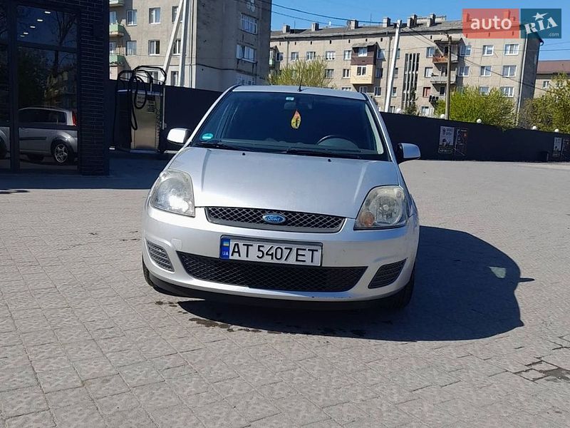 Хэтчбек Ford Fiesta 2008 в Ивано-Франковске