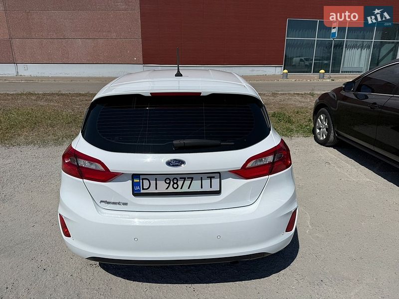 Хетчбек Ford Fiesta 2017 в Києві