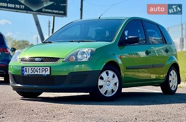 Хэтчбек Ford Fiesta 2006 в Киеве
